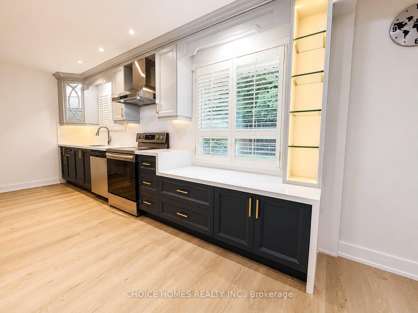 Photo 25 of 19 Landfair Crescent, Scarborough, Woburn — HOMEH