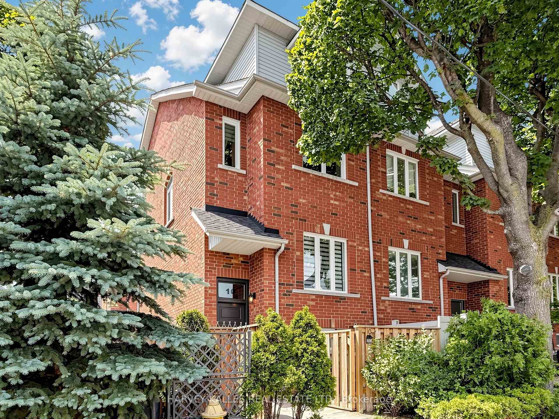 Photo 1 of 10 Lightbourn Avenue, Toronto, Dovercourt-Wallace Emerson-Junction — HOMEH