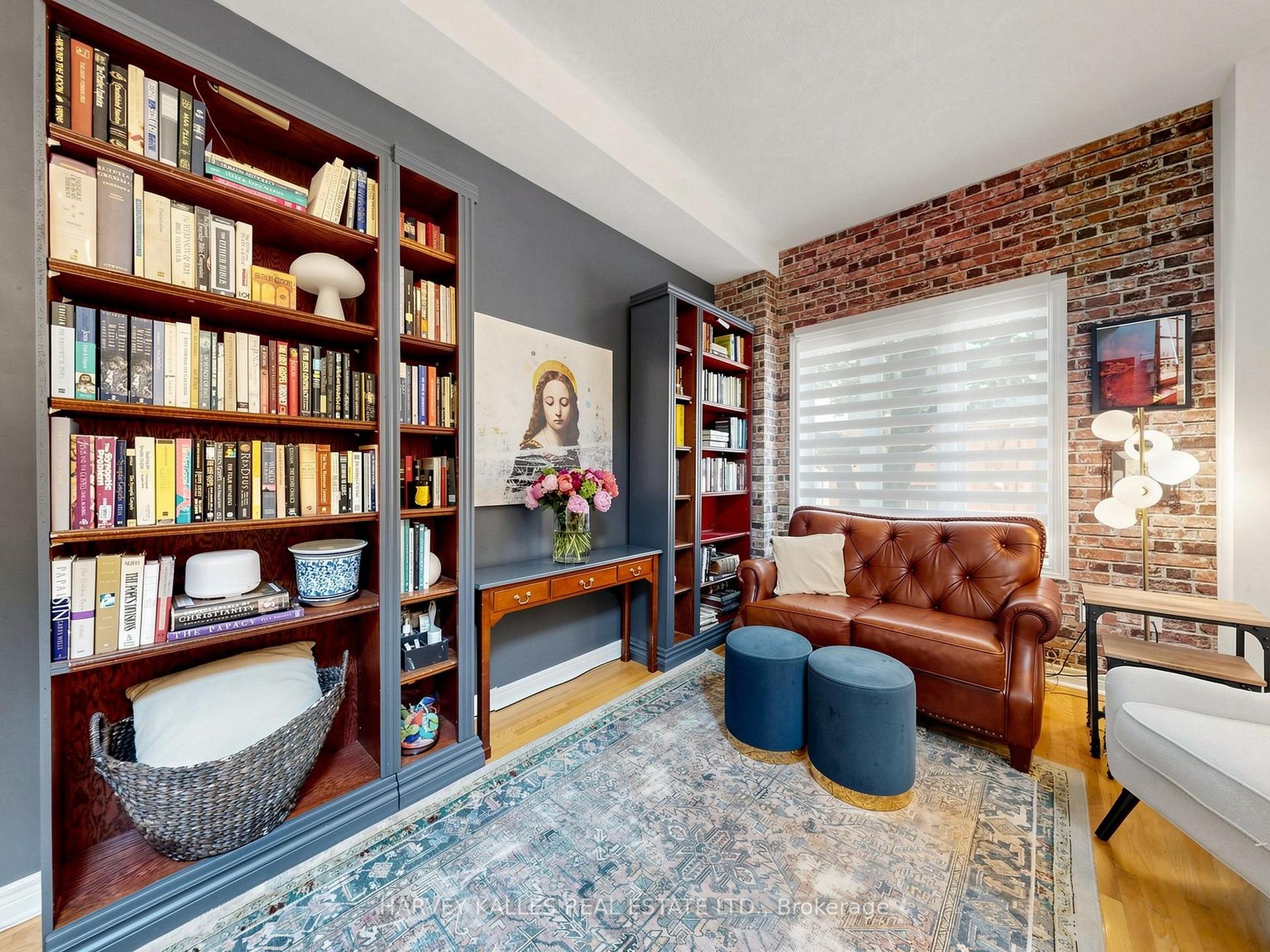 Photo 7 of 10 Lightbourn Avenue, Toronto, Dovercourt-Wallace Emerson-Junction — HOMEH