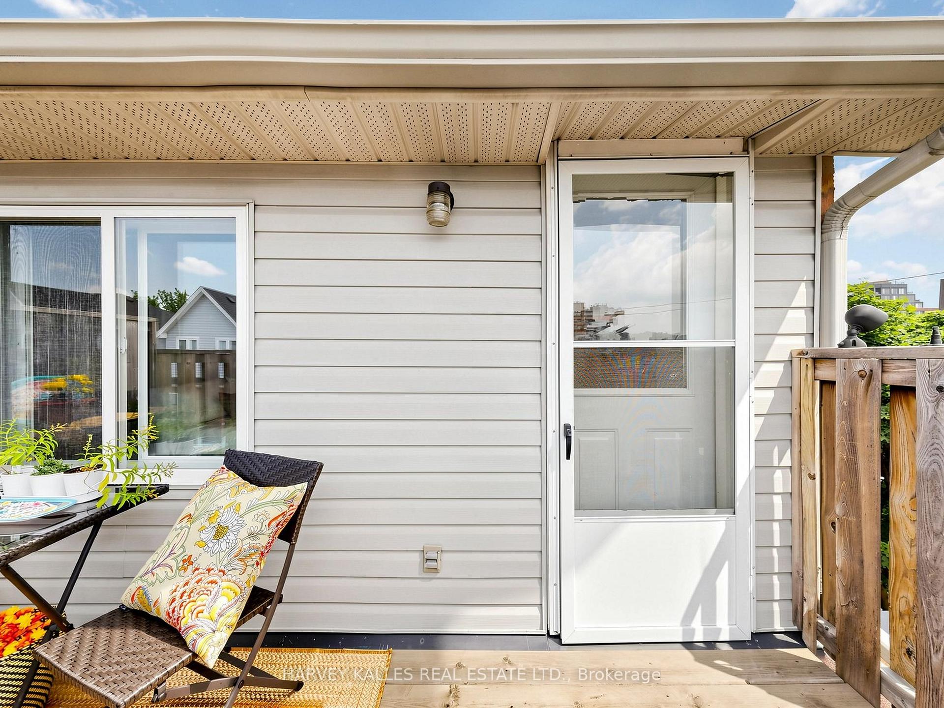 Photo 42 of 10 Lightbourn Avenue, Toronto, Dovercourt-Wallace Emerson-Junction — HOMEH