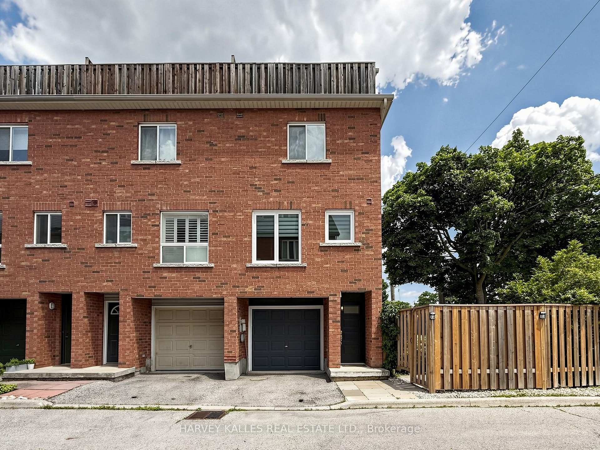 Photo 49 of 10 Lightbourn Avenue, Toronto, Dovercourt-Wallace Emerson-Junction — HOMEH