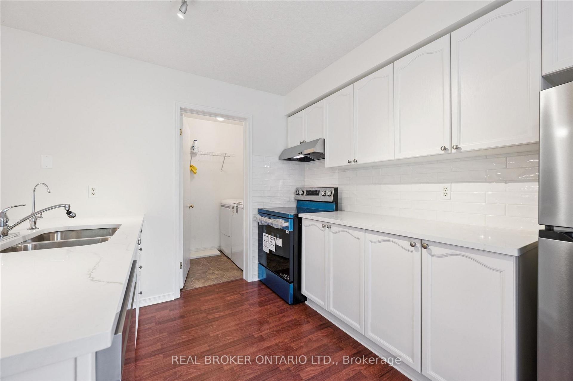 Photo 12 of 69 Woolwich Street, Kitchener, University Downs — HOMEH