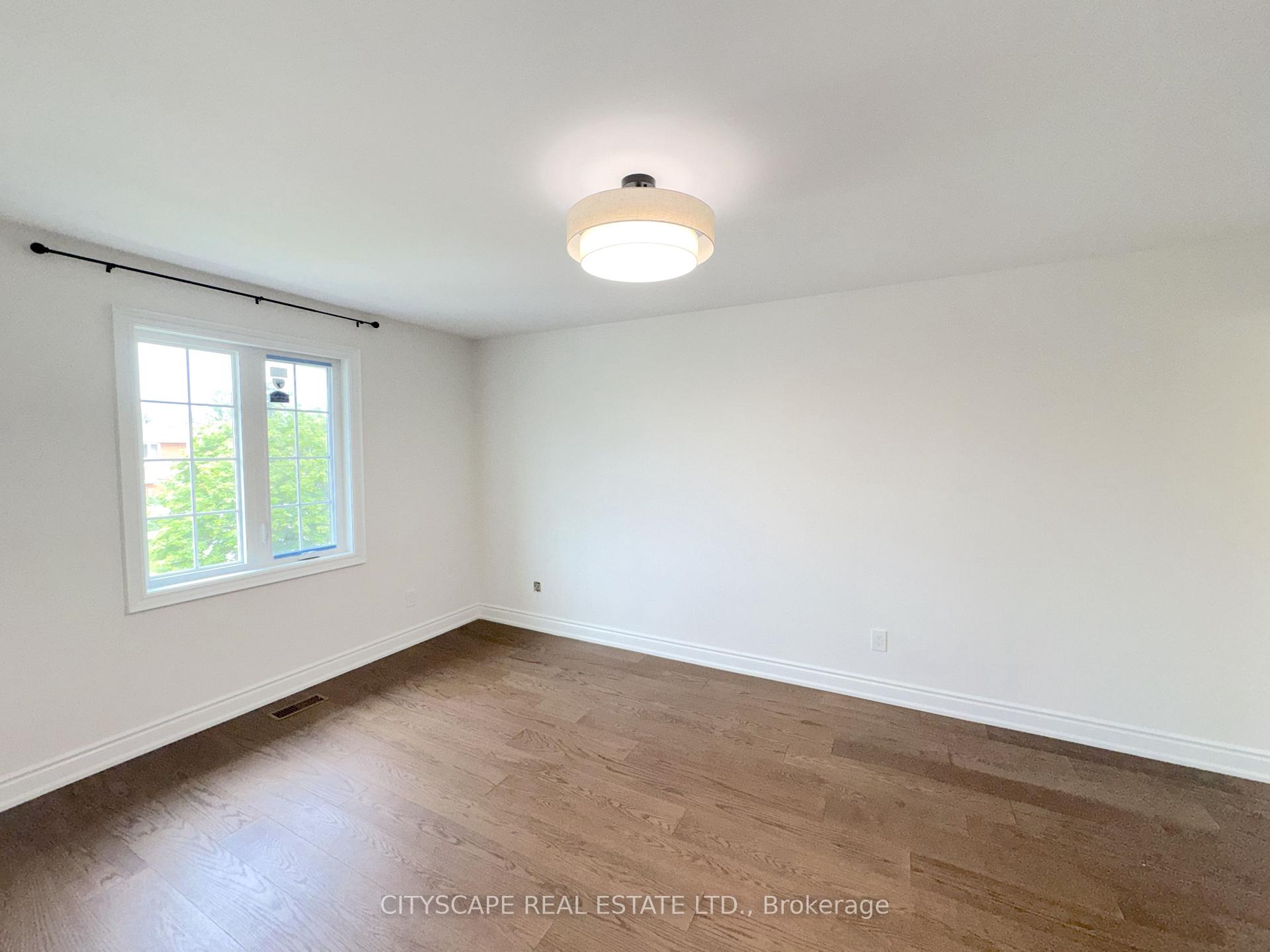 Photo 20 of 6 Diane Court, Brampton, Fletcher's Creek South — HOMEH