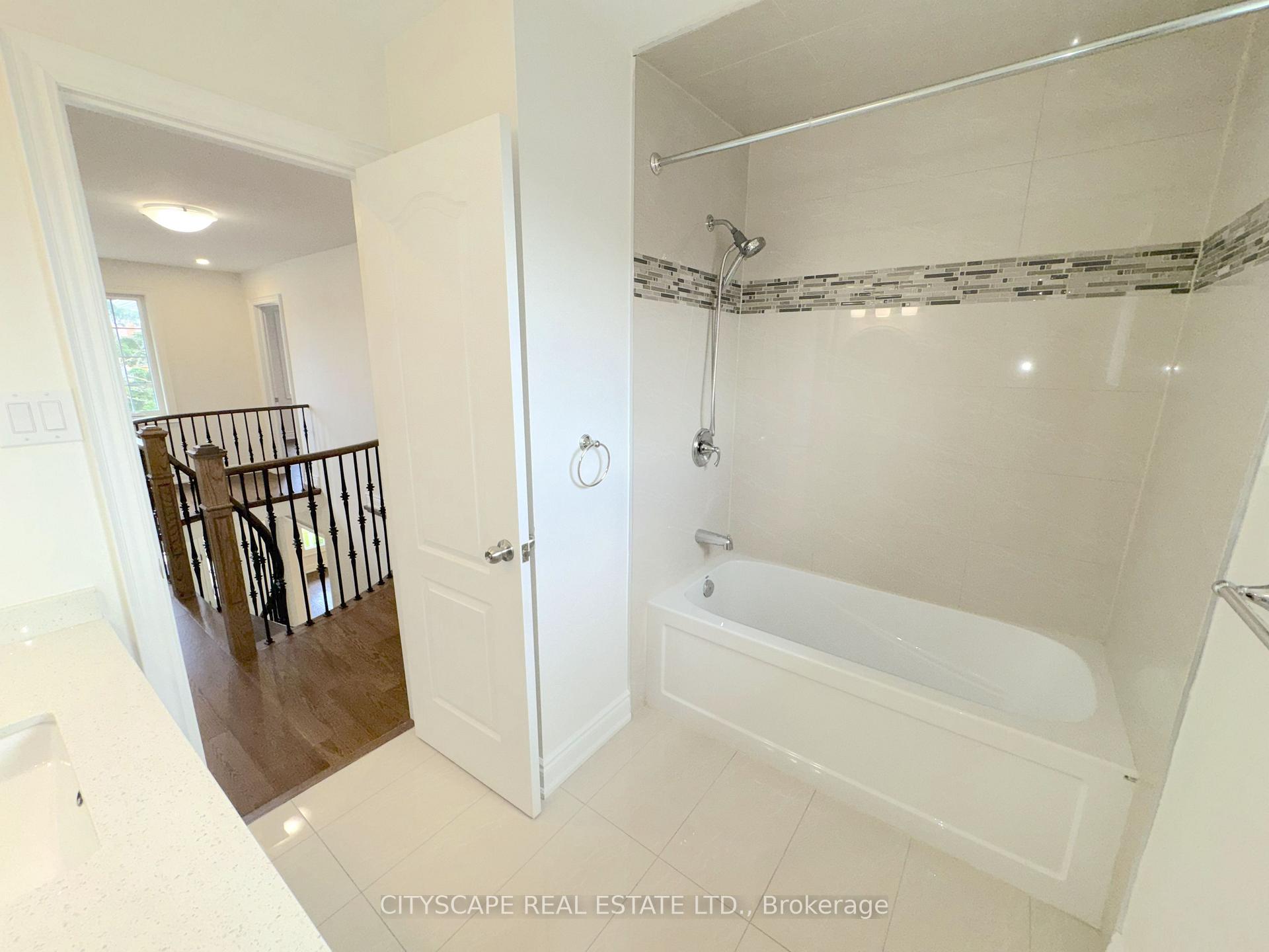 Photo 29 of 6 Diane Court, Brampton, Fletcher's Creek South — HOMEH