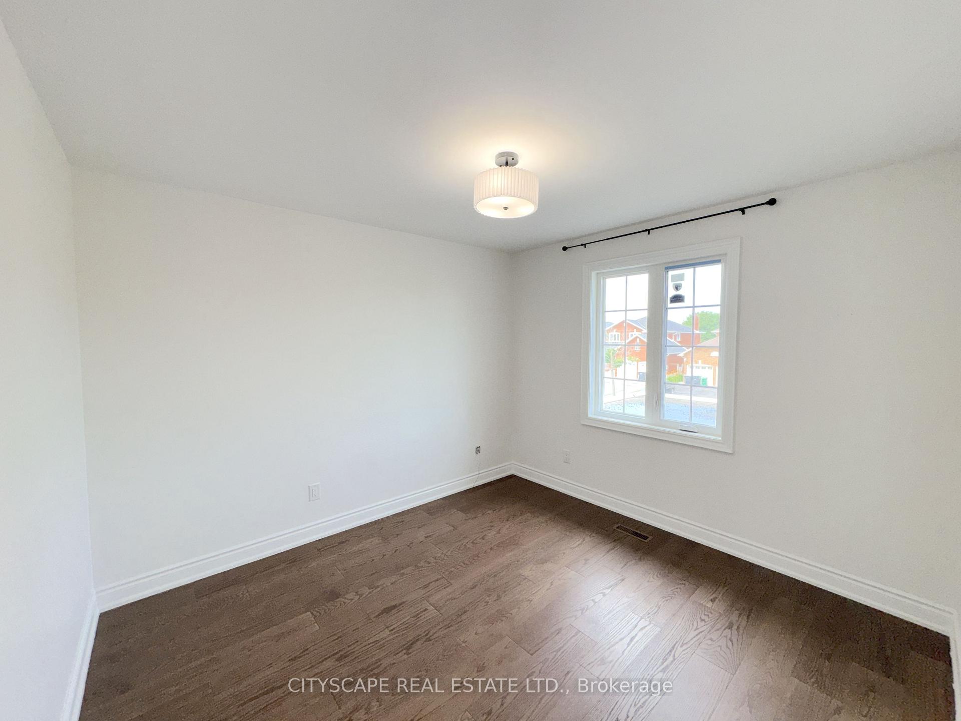 Photo 32 of 6 Diane Court, Brampton, Fletcher's Creek South — HOMEH