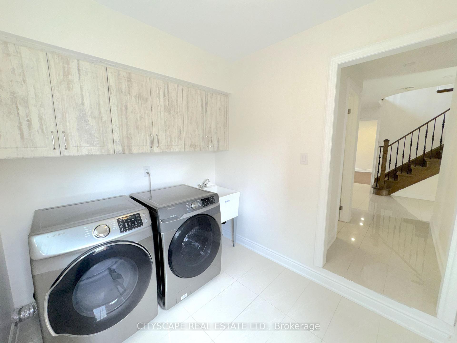 Photo 34 of 6 Diane Court, Brampton, Fletcher's Creek South — HOMEH