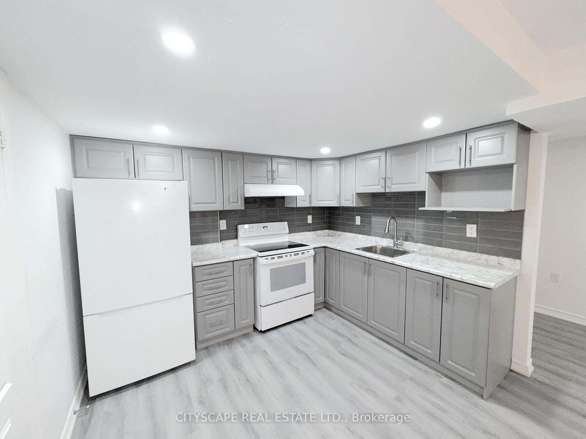 Photo 38 of 6 Diane Court, Brampton, Fletcher's Creek South — HOMEH