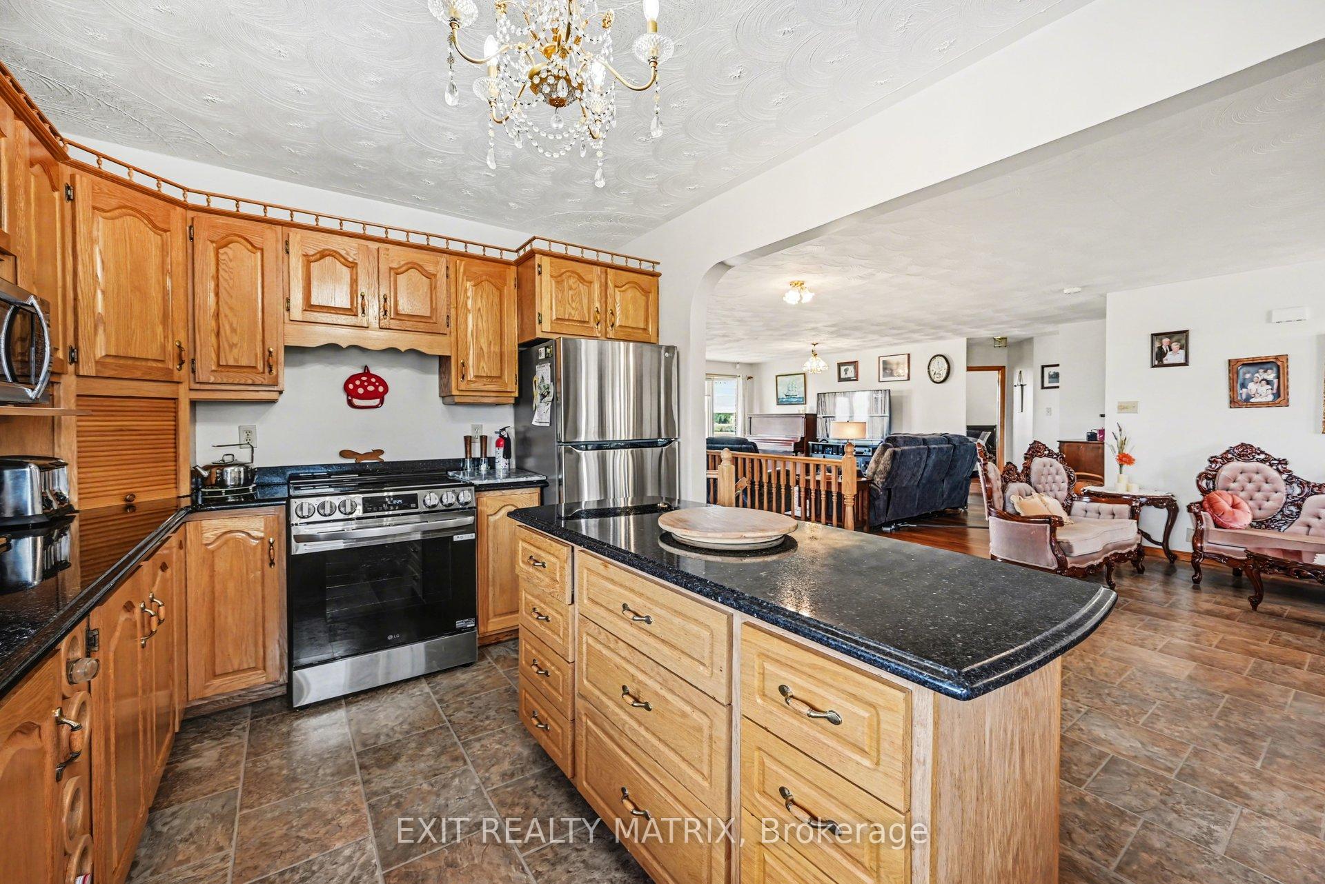 Photo 9 of 14676 County 43 Road, North Stormont, North Stormont (Finch) Twp — HOMEH