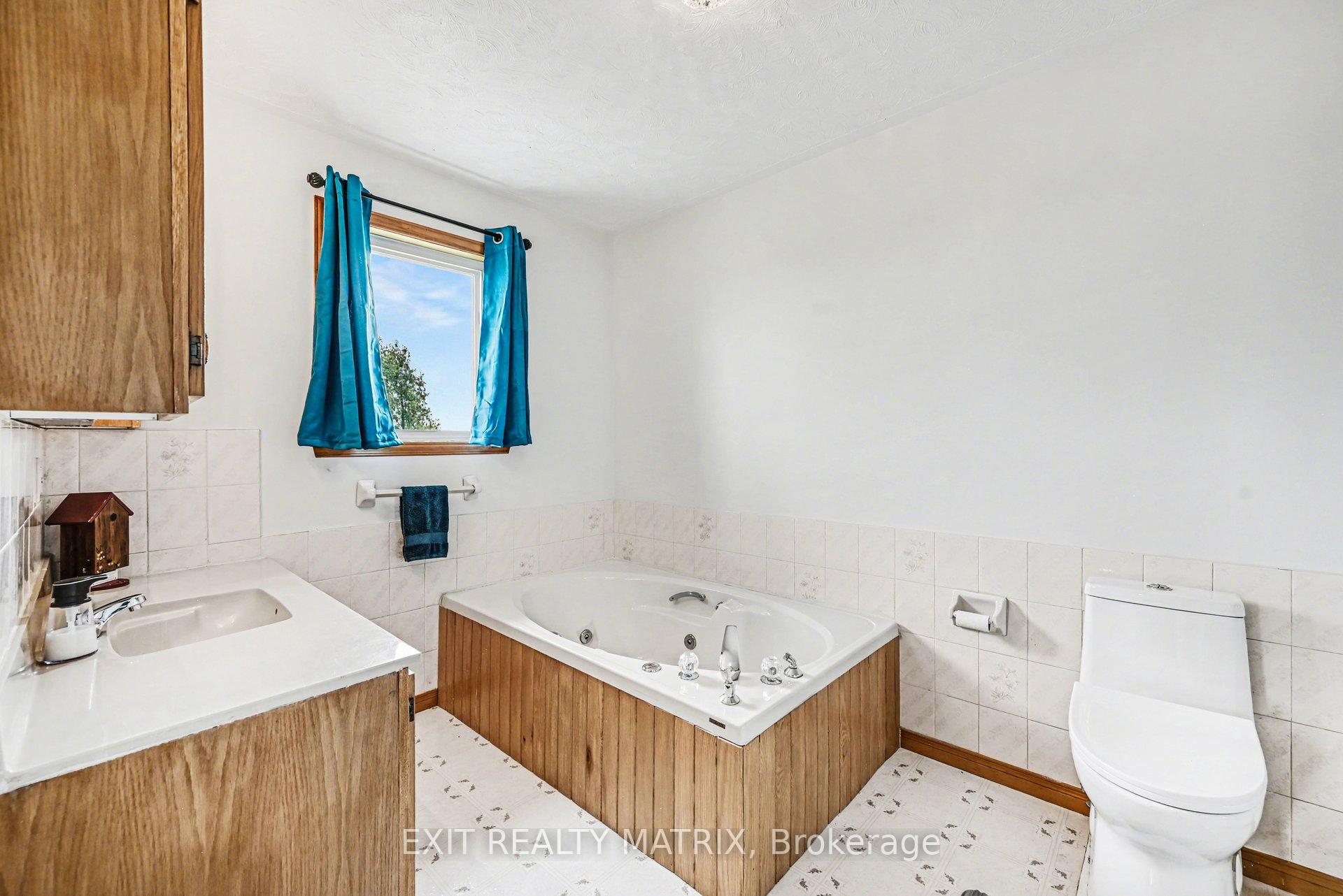 Photo 15 of 14676 County 43 Road, North Stormont, North Stormont (Finch) Twp — HOMEH