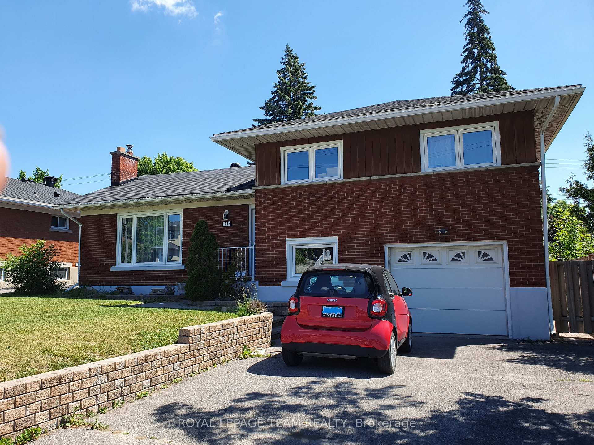 Photo of 1015 Pinecrest Road