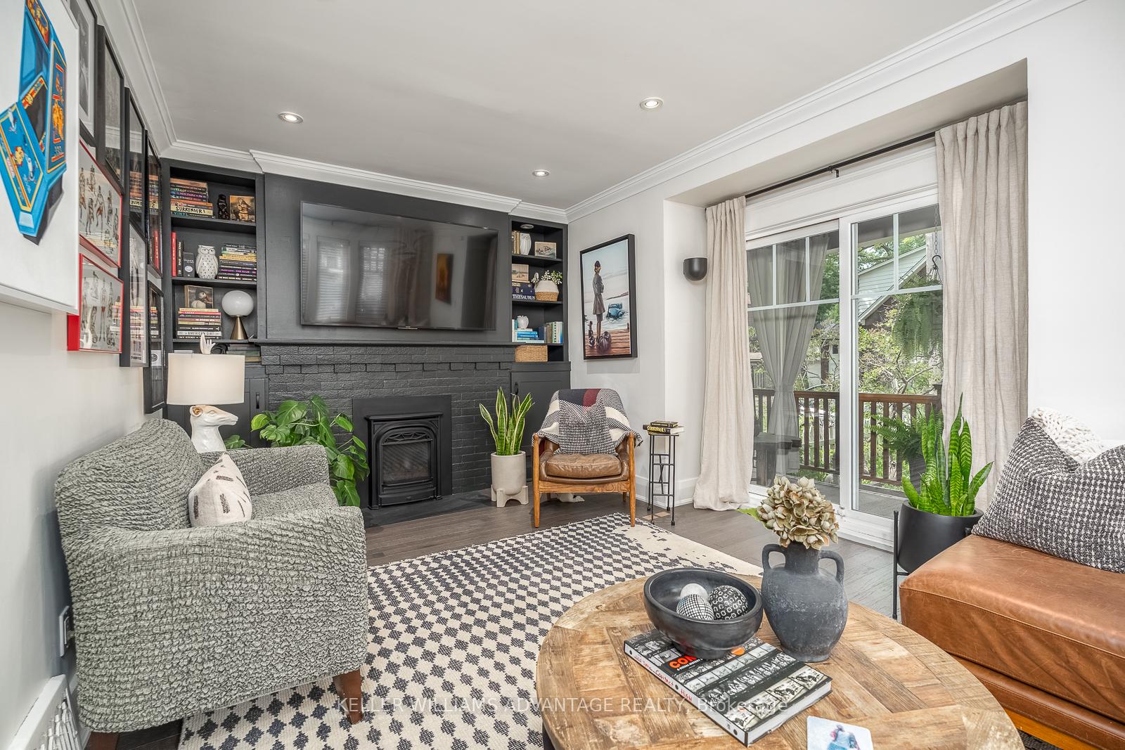 Photo 4 of 69 Keystone Avenue, Toronto, East End-Danforth — HOMEH