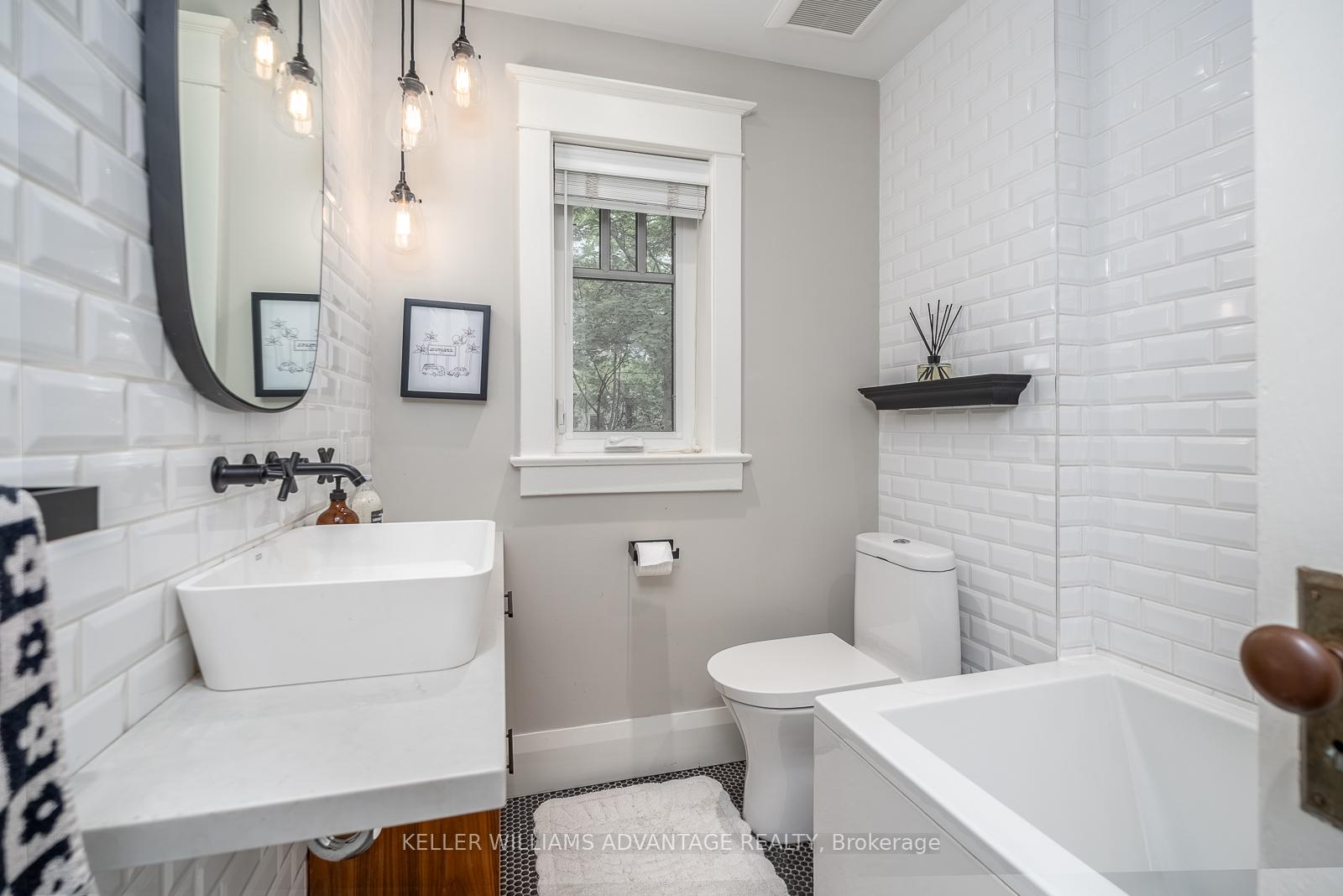 Photo 21 of 69 Keystone Avenue, Toronto, East End-Danforth — HOMEH