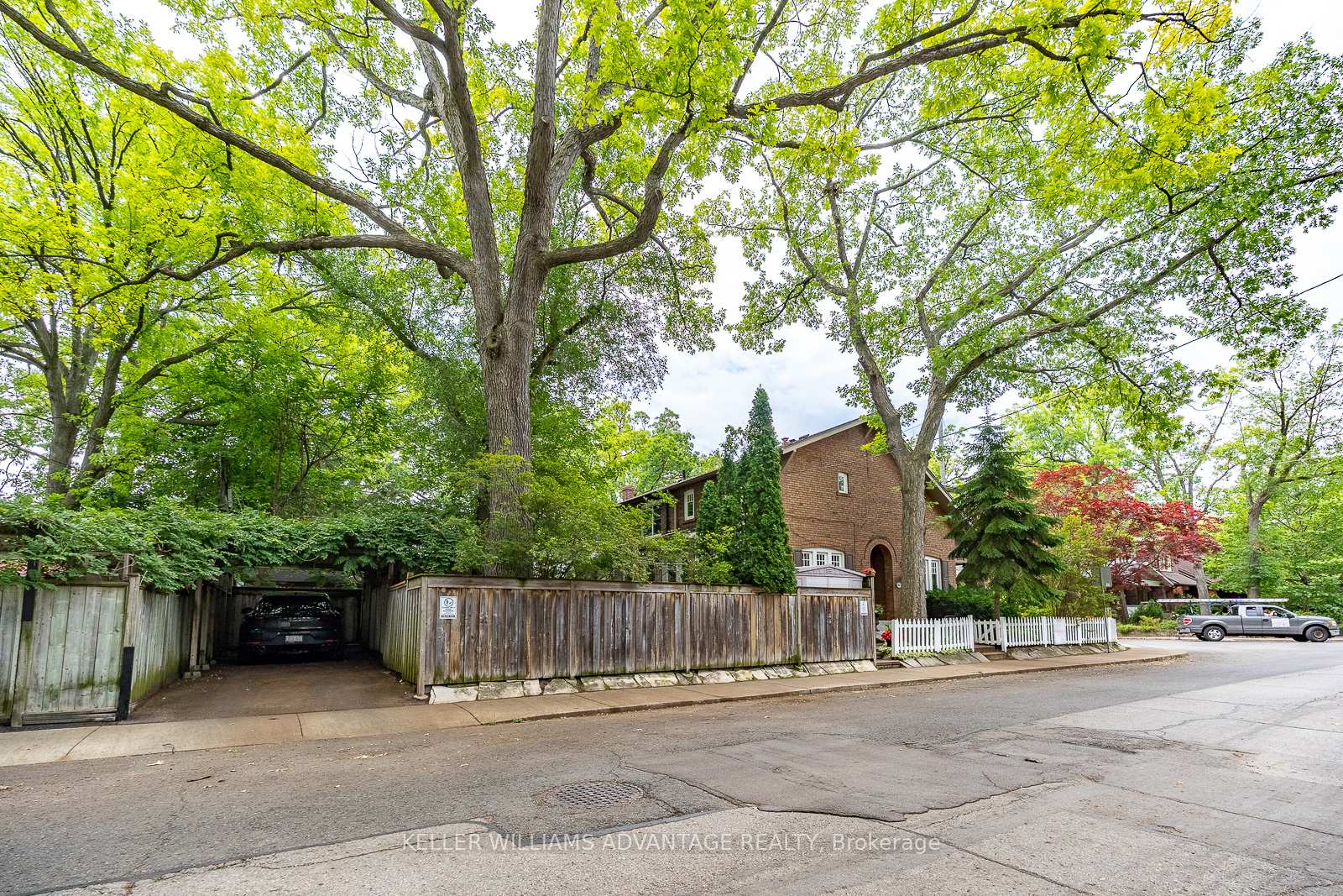 Photo 29 of 69 Keystone Avenue, Toronto, East End-Danforth — HOMEH