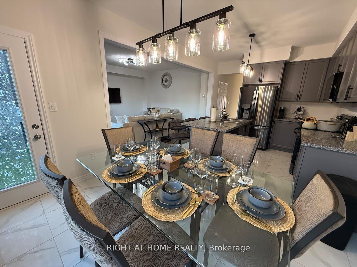 Photo 12 of 28 Federica Crescent, Wasaga Beach — HOMEH