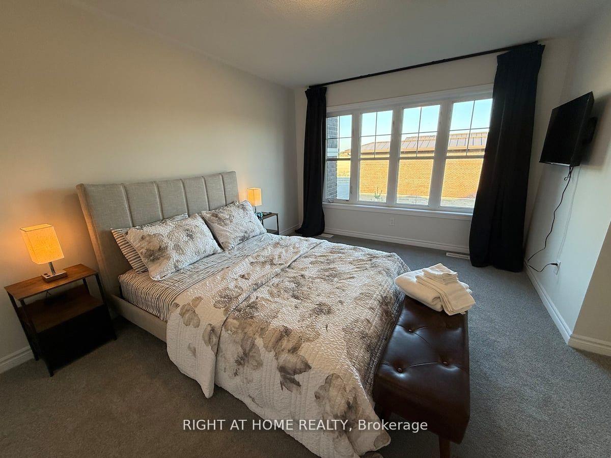 Photo 17 of 28 Federica Crescent, Wasaga Beach — HOMEH