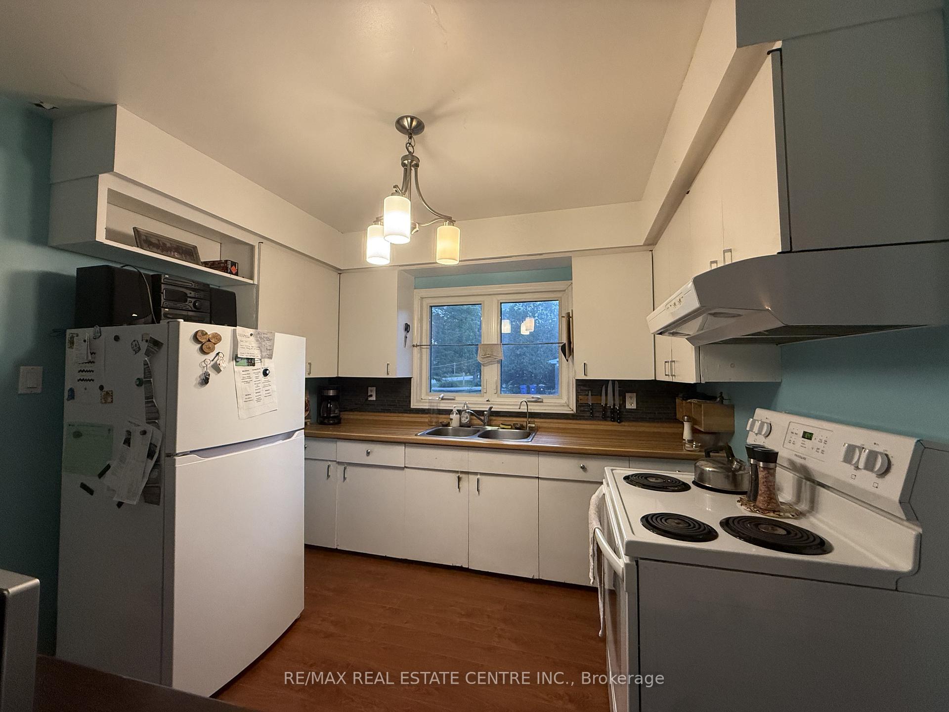 Photo 8 of 411 Main Street W, Southgate — HOMEH