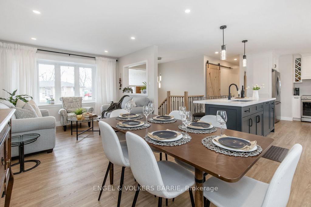 Photo 12 of 68 Ottaway Avenue, Barrie, Wellington — HOMEH
