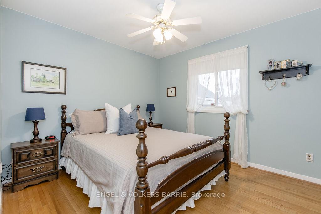 Photo 16 of 68 Ottaway Avenue, Barrie, Wellington — HOMEH