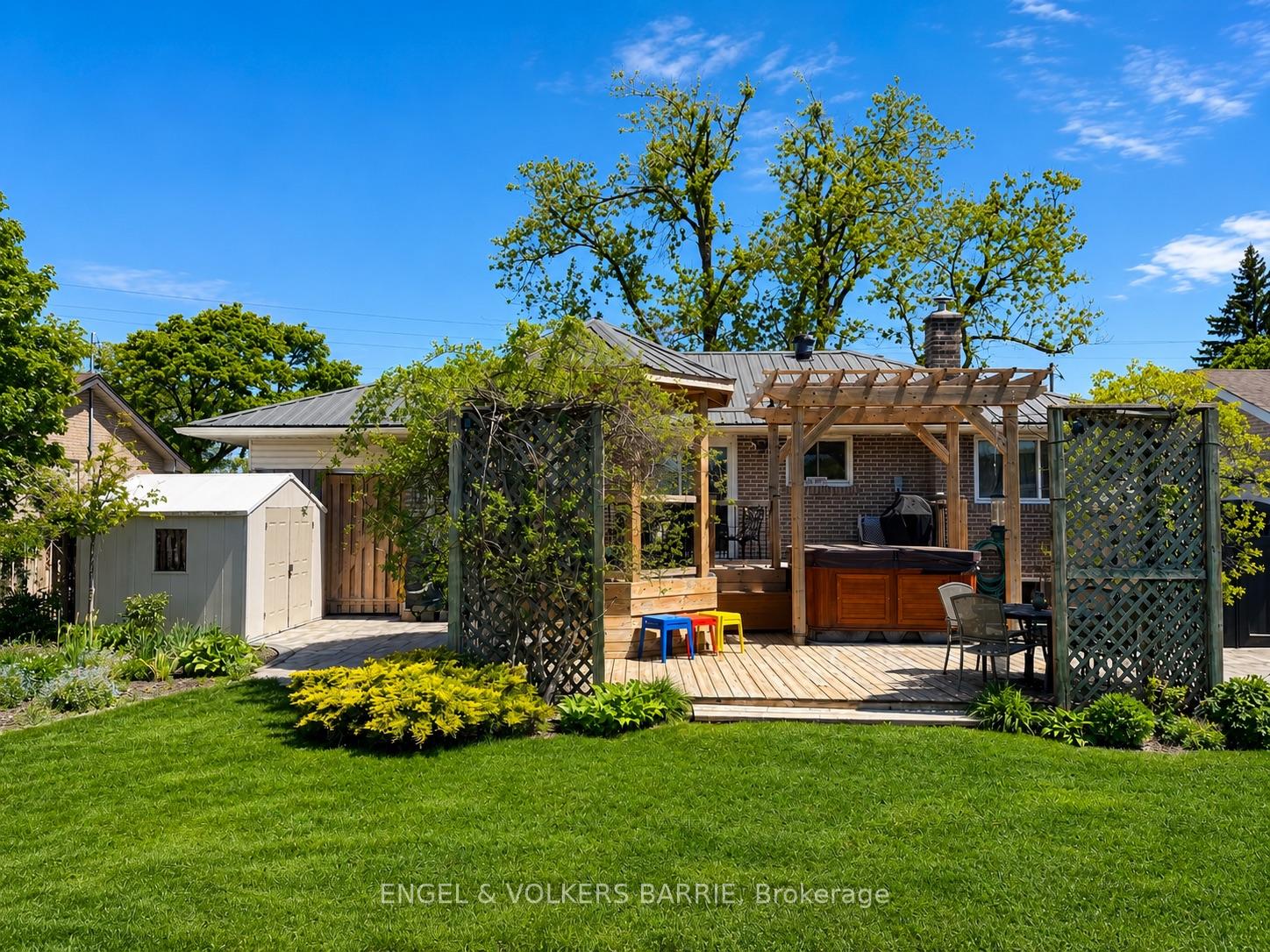 Photo 30 of 68 Ottaway Avenue, Barrie, Wellington — HOMEH