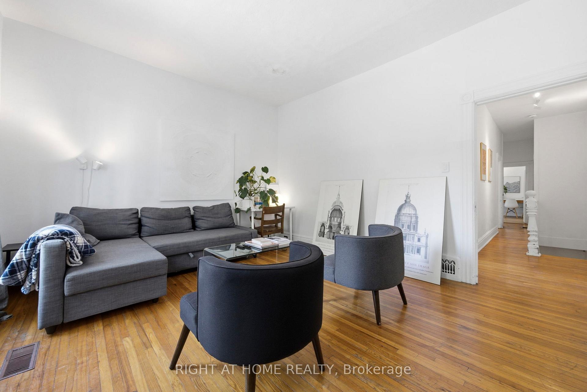 Photo 8 of Unit upper, 98 Beaconsfield Avenue, Toronto, Little Portugal — HOMEH