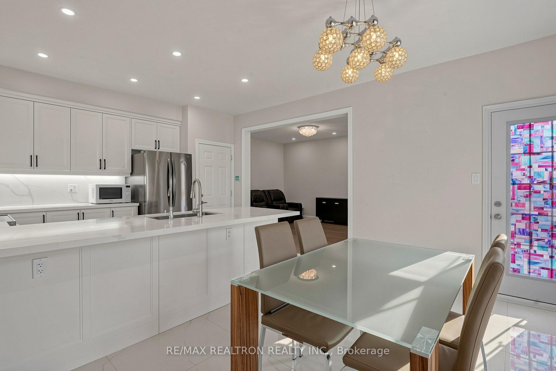 Photo 20 of 37 Greenspire Avenue, Markham, Wismer — HOMEH