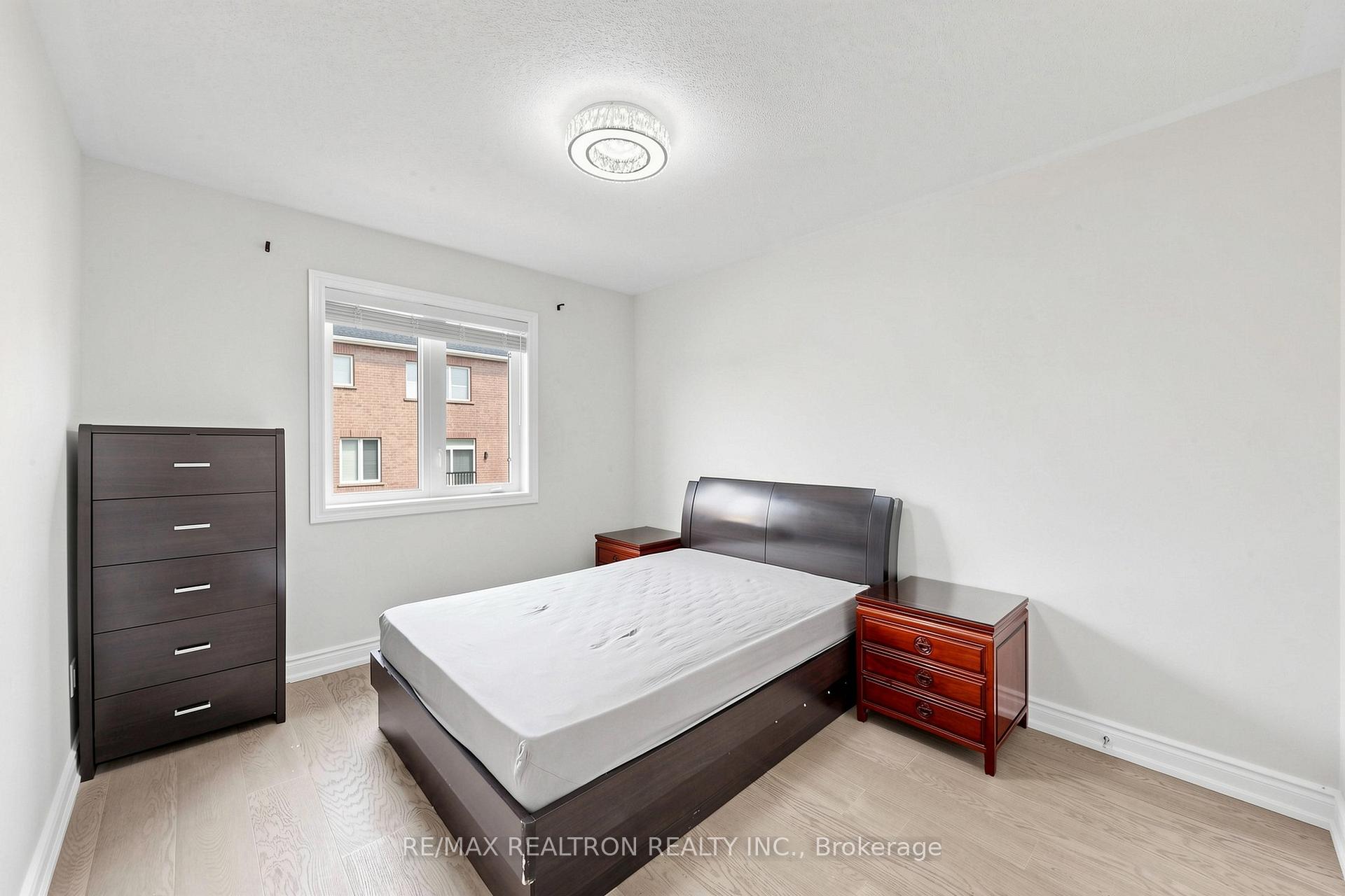 Photo 32 of 37 Greenspire Avenue, Markham, Wismer — HOMEH