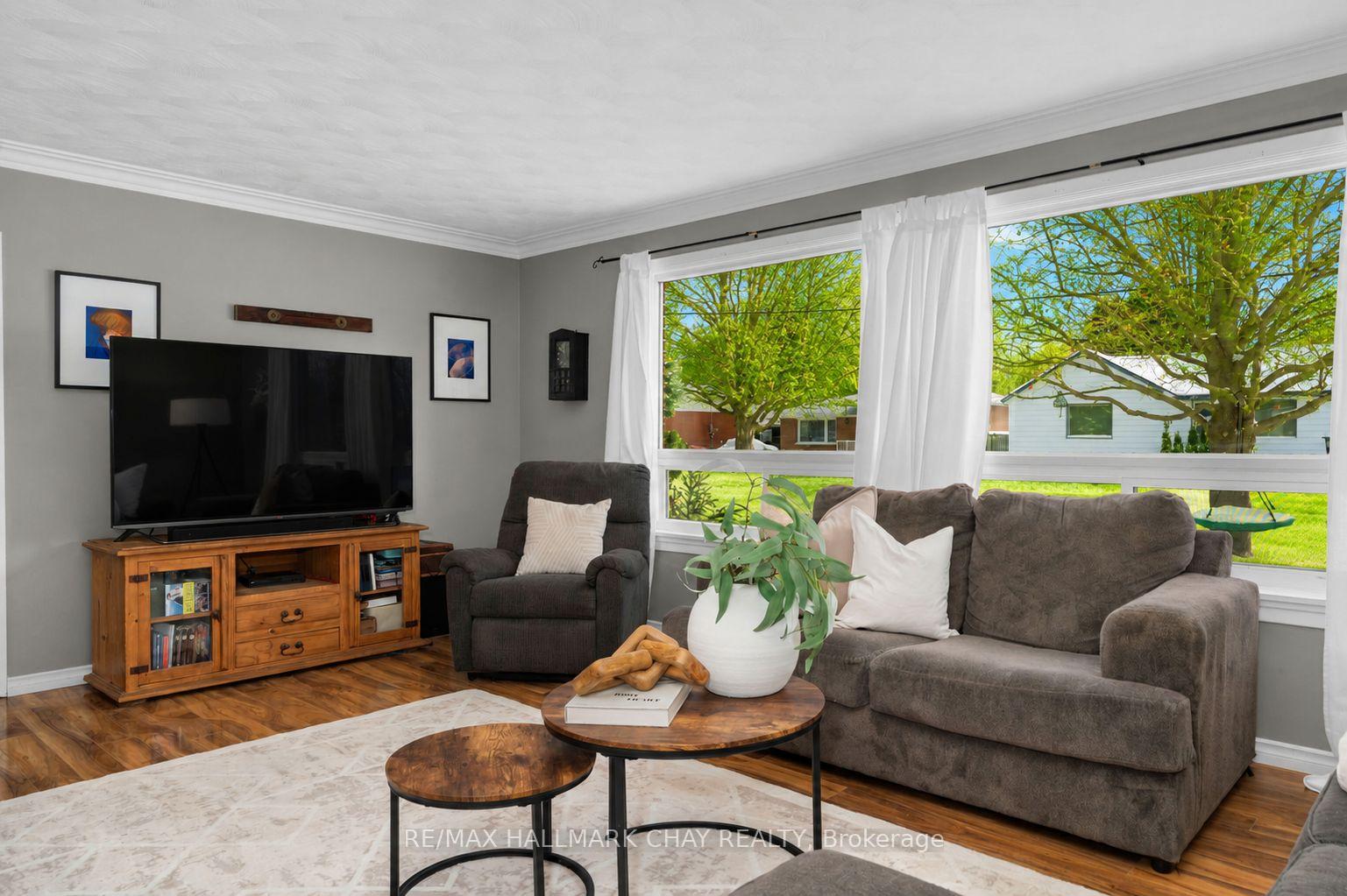 Photo 4 of 232 Superior Street, Clearview, Stayner — HOMEH