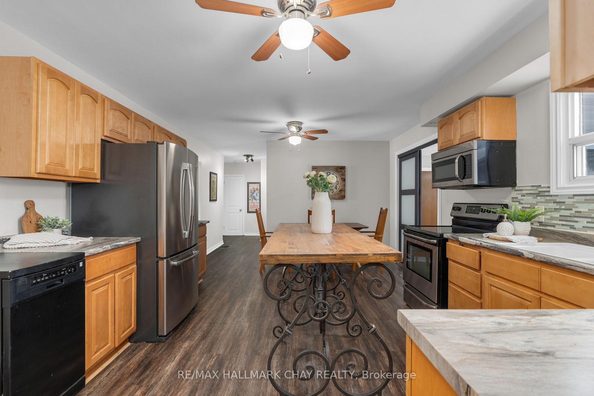 Photo 10 of 232 Superior Street, Clearview, Stayner — HOMEH