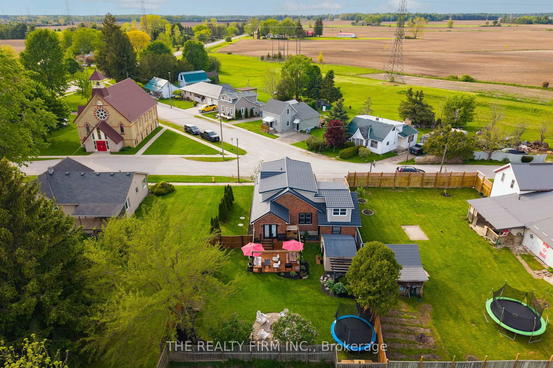Photo 5 of 599 John Street, Strathroy-Caradoc, Melbourne — HOMEH