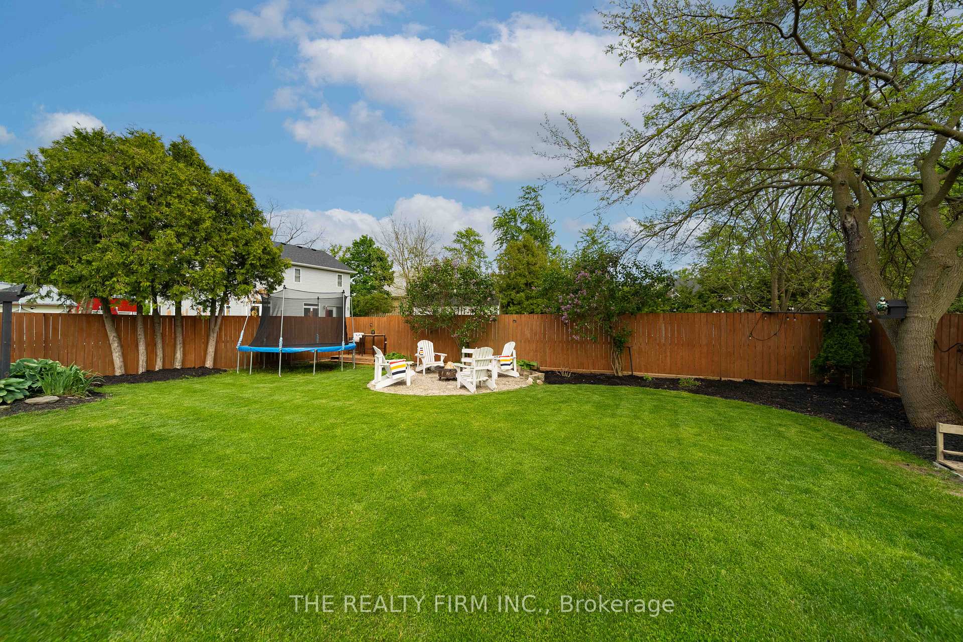 Photo 12 of 599 John Street, Strathroy-Caradoc, Melbourne — HOMEH