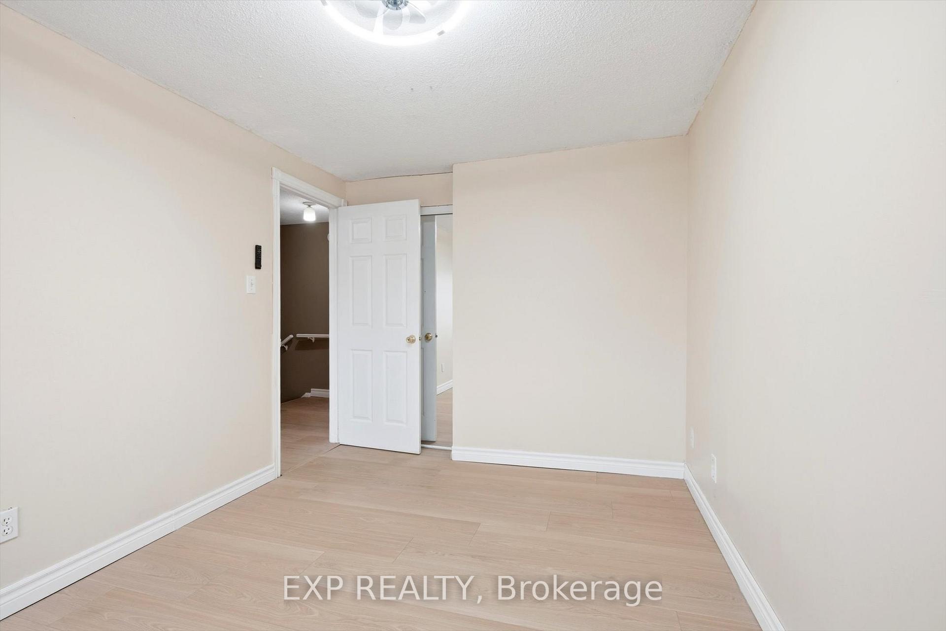 Photo 20 of Unit 31, 2050 Upper Middle Road, Burlington, Brant Hills — HOMEH