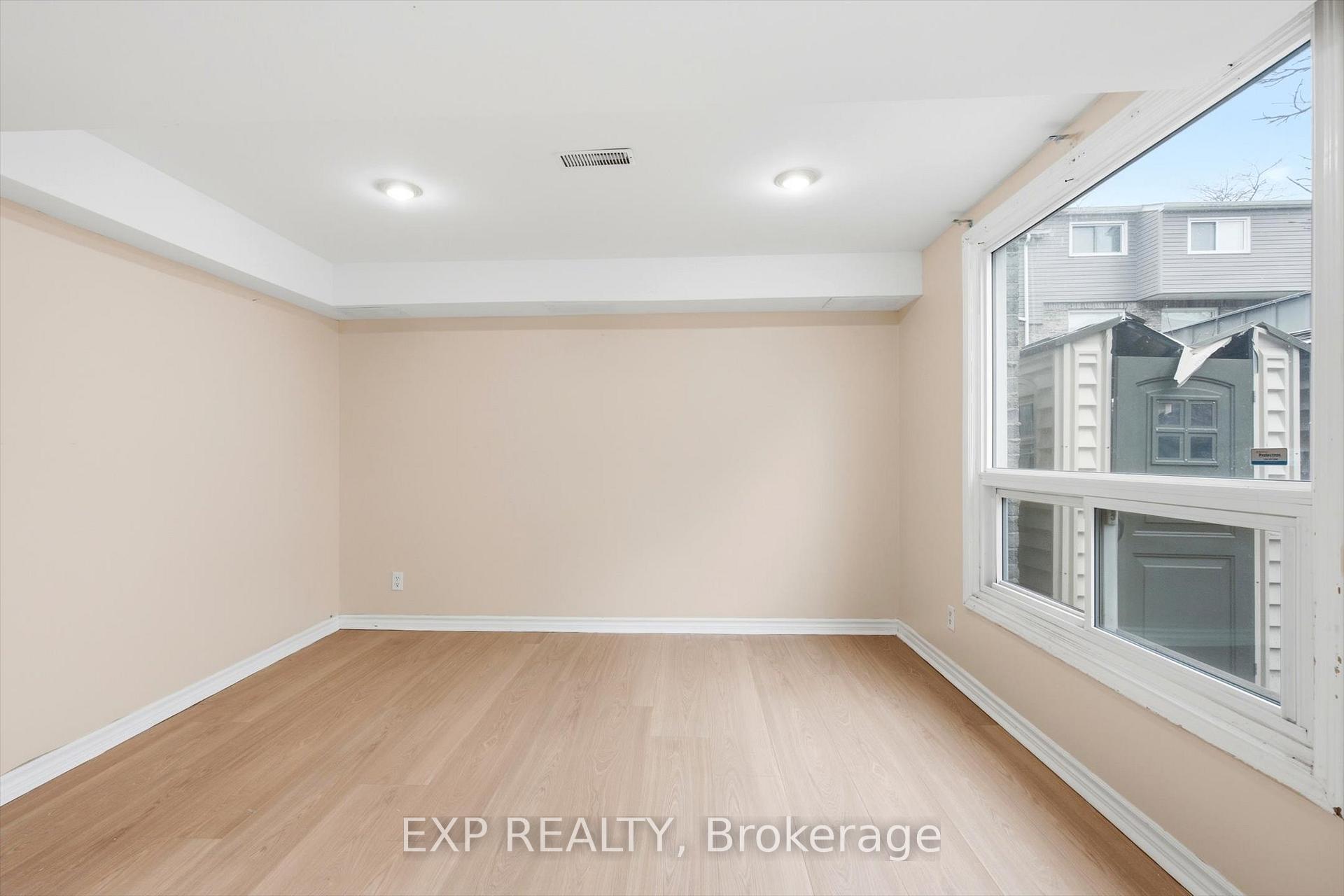 Photo 24 of Unit 31, 2050 Upper Middle Road, Burlington, Brant Hills — HOMEH