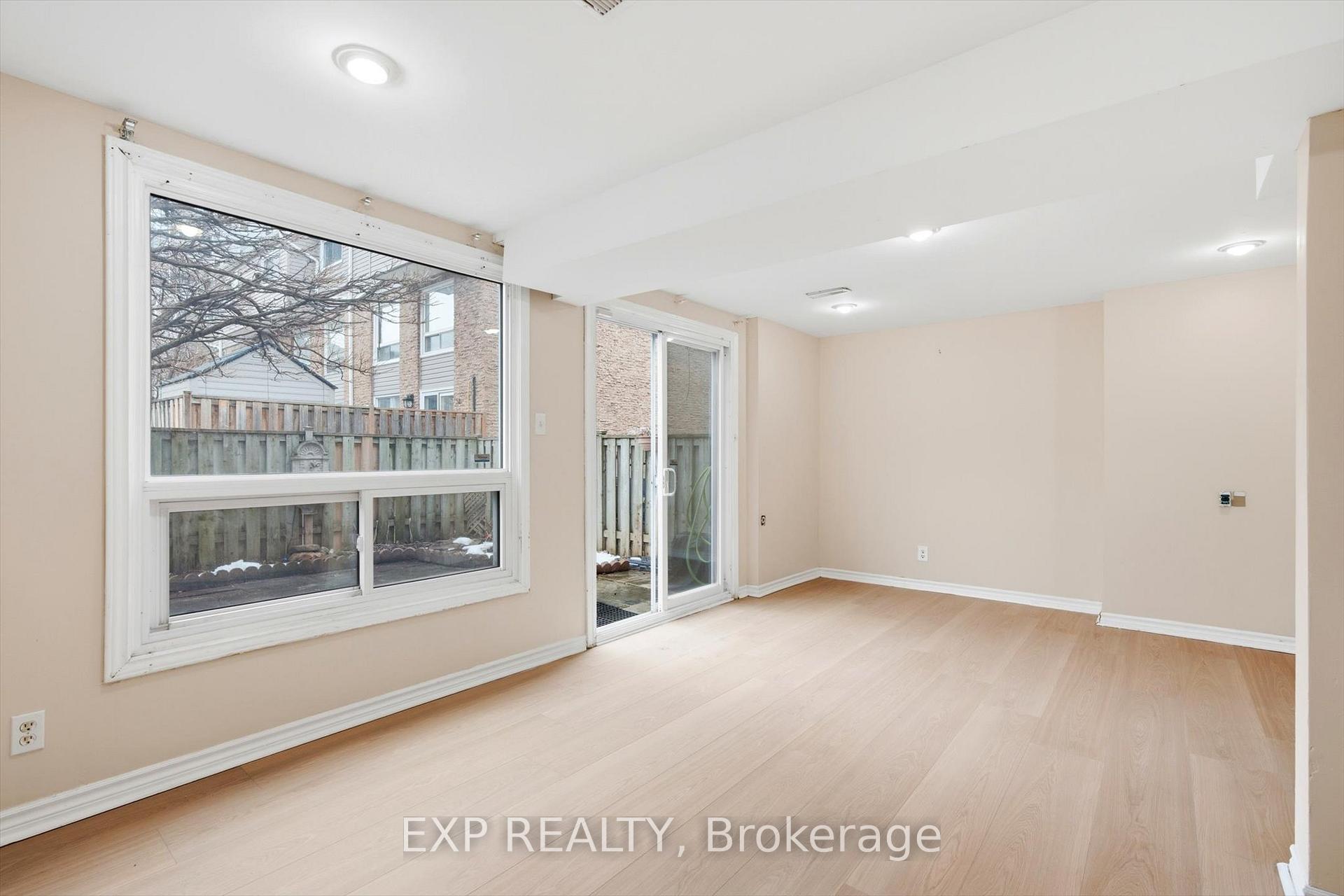 Photo 28 of Unit 31, 2050 Upper Middle Road, Burlington, Brant Hills — HOMEH