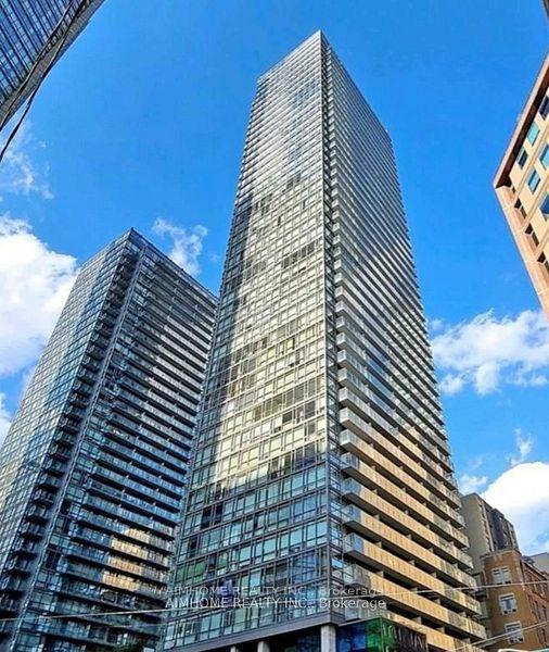 Front of Unit 3902, 38 Grenville Street