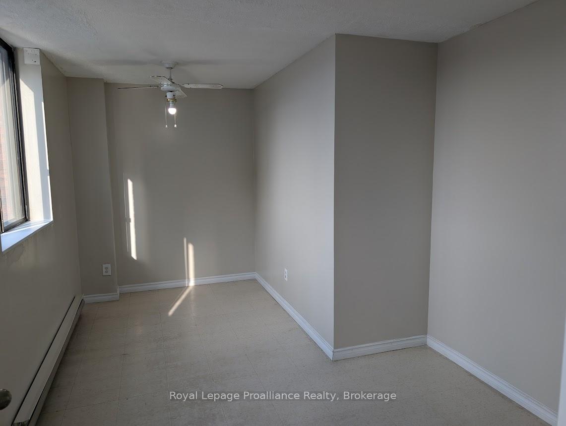Photo 6 of Unit 301, 328 Aylmer Street, Peterborough, Town Ward 3 — HOMEH