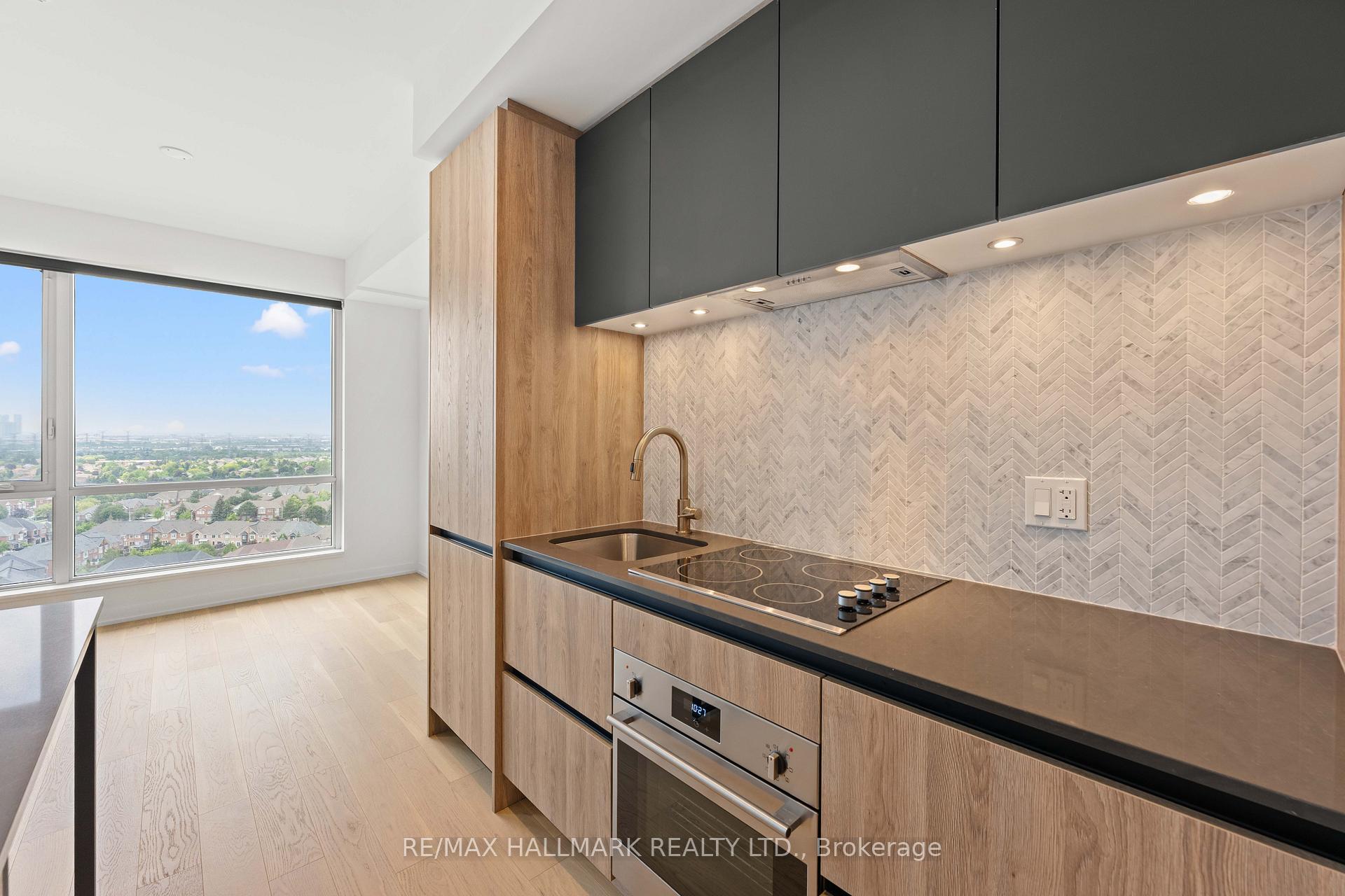 Photo 7 of Unit 1812, 7950 Bathurst Street, Vaughan, Beverley Glen — HOMEH