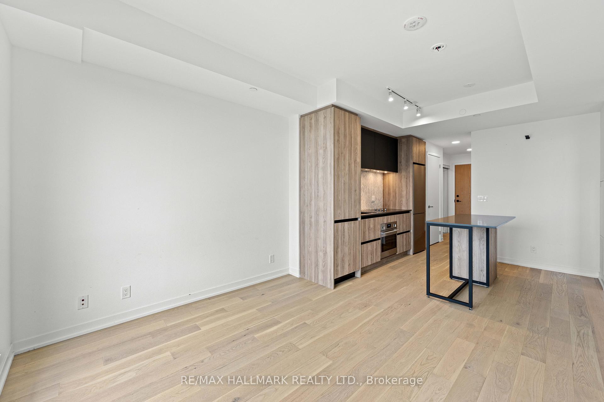 Photo 10 of Unit 1812, 7950 Bathurst Street, Vaughan, Beverley Glen — HOMEH