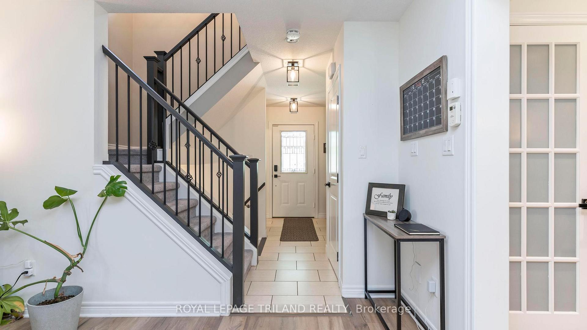 Photo 4 of 34 Pine Valley Drive, St. Thomas — HOMEH