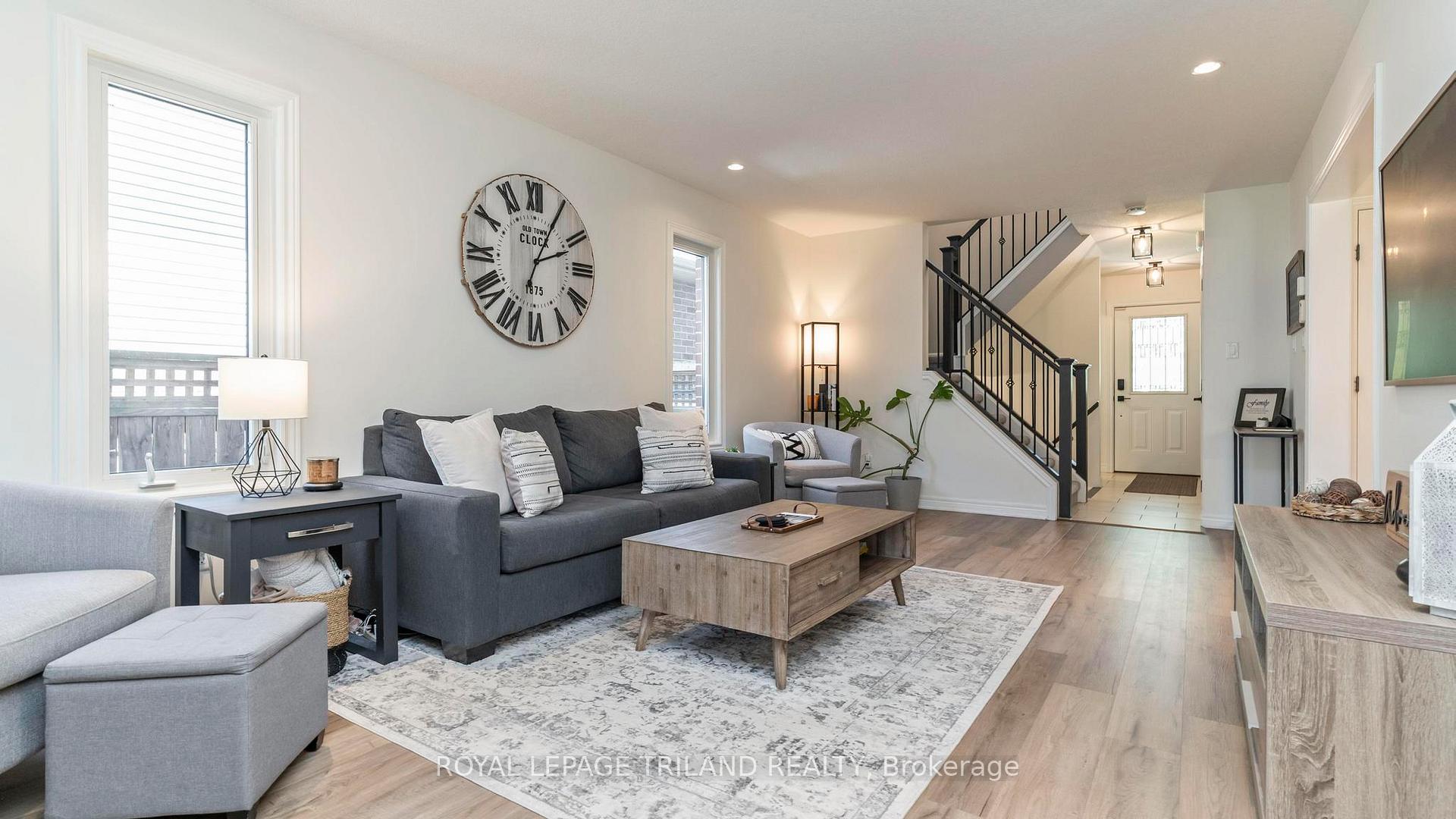 Photo 8 of 34 Pine Valley Drive, St. Thomas — HOMEH