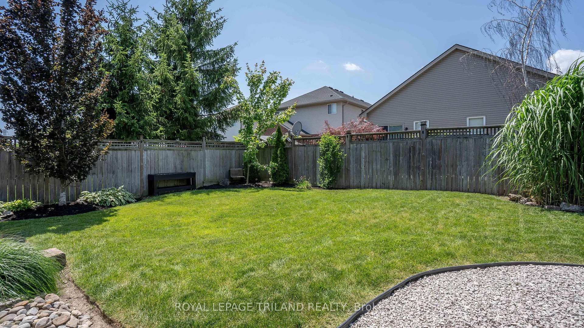 Photo 33 of 34 Pine Valley Drive, St. Thomas — HOMEH