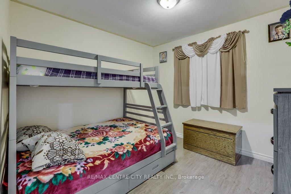 Photo 17 of 73 Fourth Avenue, Aylmer — HOMEH