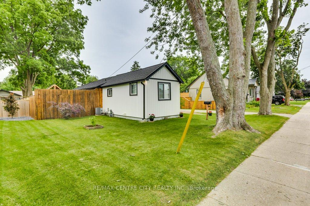 Photo 42 of 73 Fourth Avenue, Aylmer — HOMEH