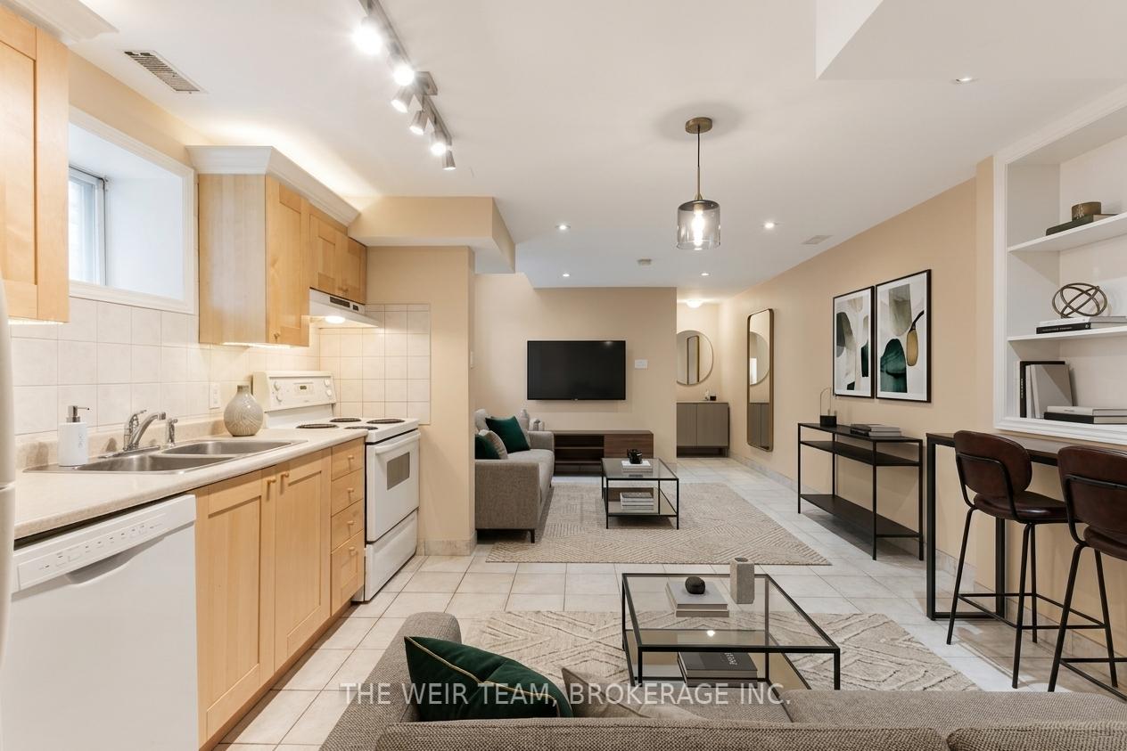 Photo 40 of 114 De Grassi Street, Toronto, South Riverdale — HOMEH