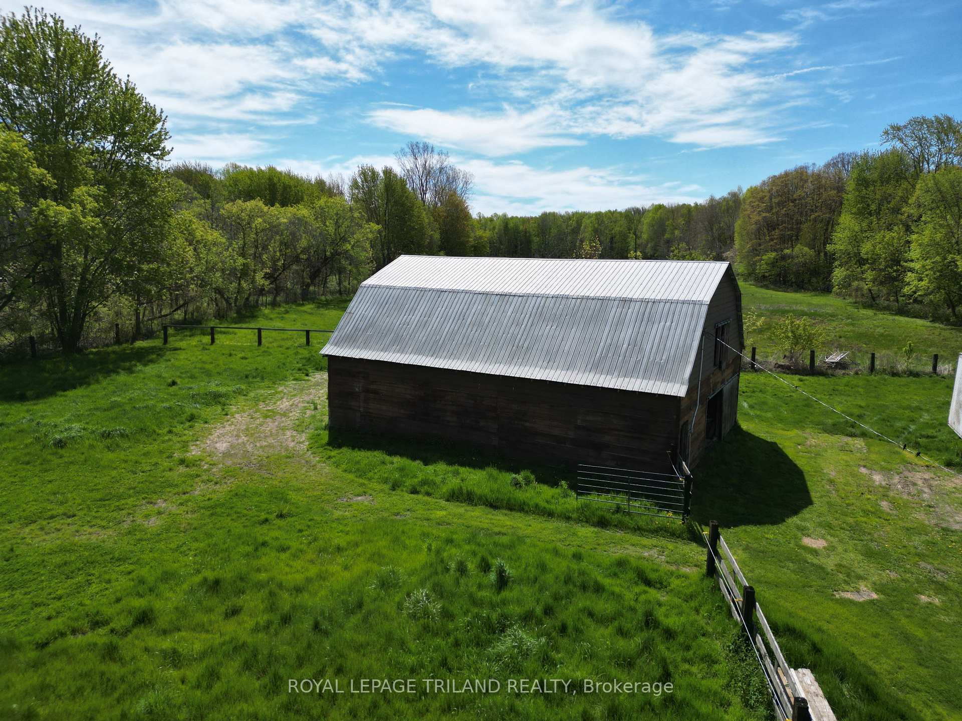 Photo 2 of 24909 Queens Line, West Elgin, Rural West Elgin — HOMEH