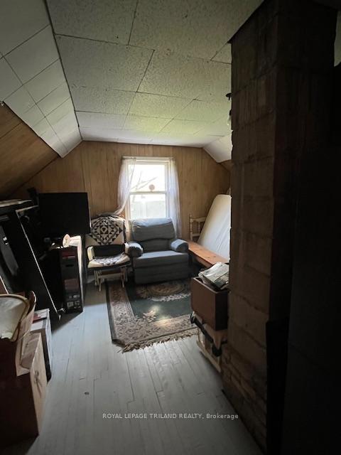 Photo 11 of 24909 Queens Line, West Elgin, Rural West Elgin — HOMEH