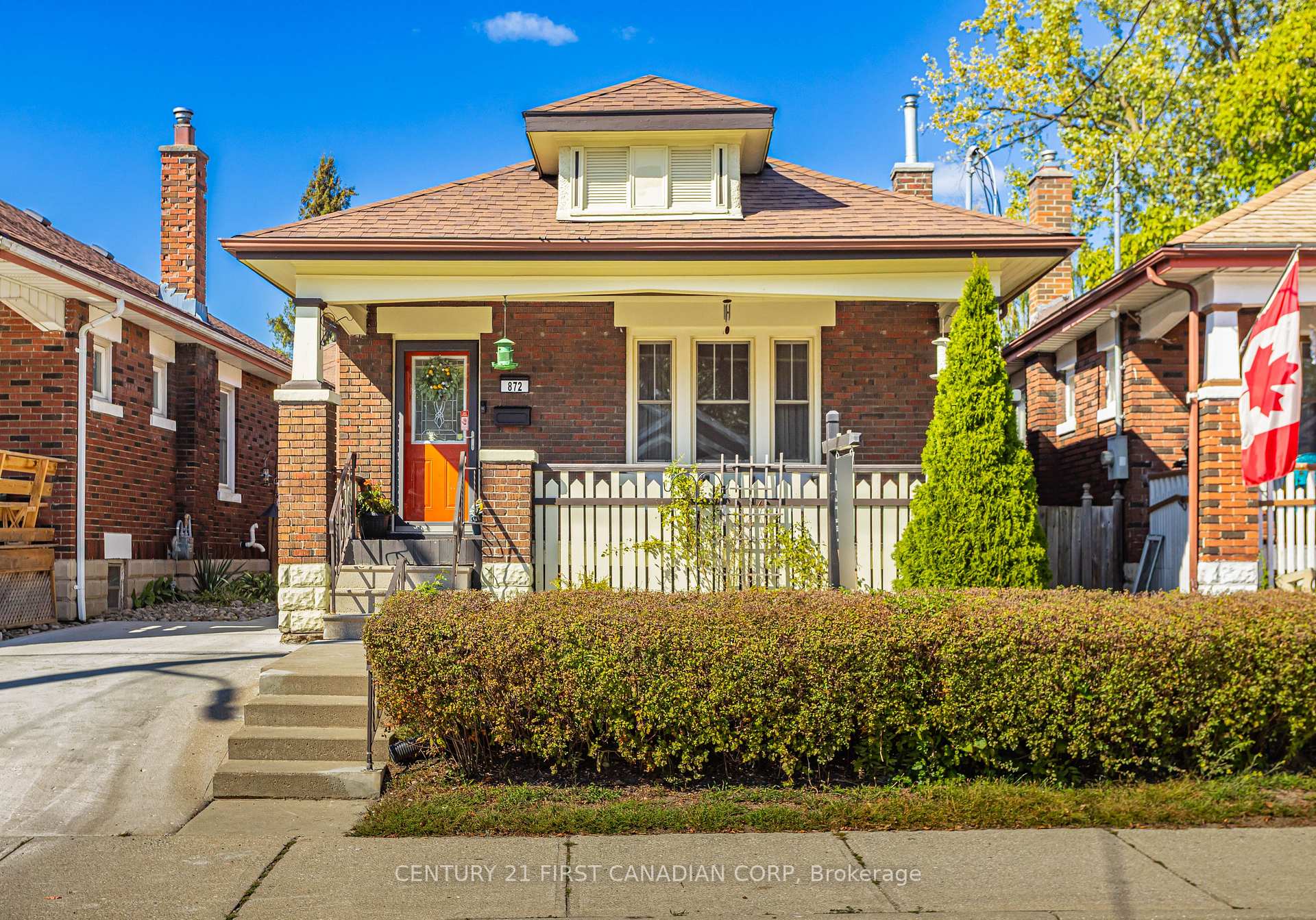 Photo of 872 Lovett Street