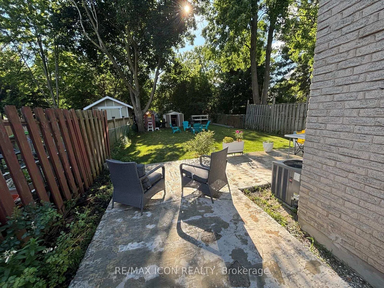 Photo 5 of 33 Sasha Crescent, London, South X — HOMEH