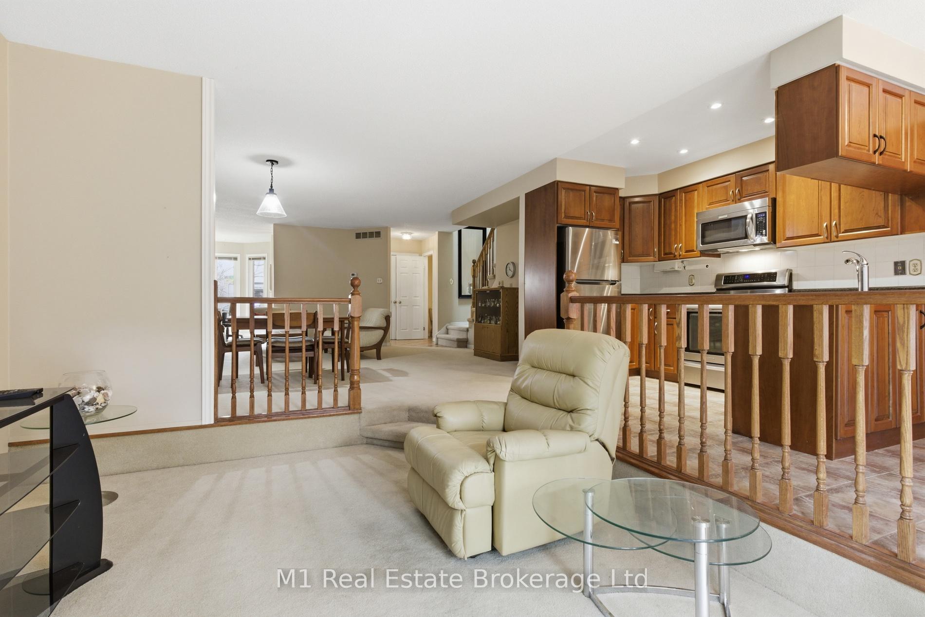 Photo 15 of 5 Marilyn Drive, Guelph, Riverside Park — HOMEH