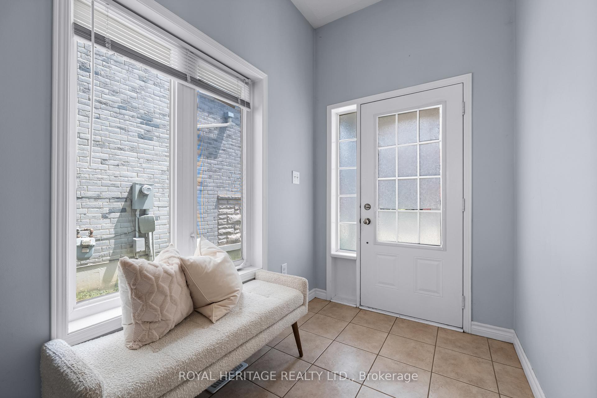 Photo 2 of 497 Rossland Road E, Ajax, Central East — HOMEH