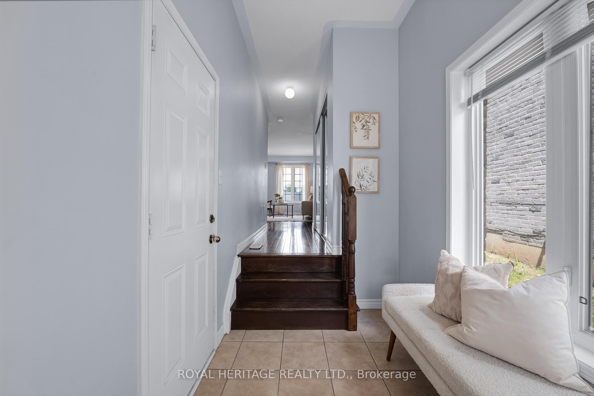 Photo 3 of 497 Rossland Road E, Ajax, Central East — HOMEH